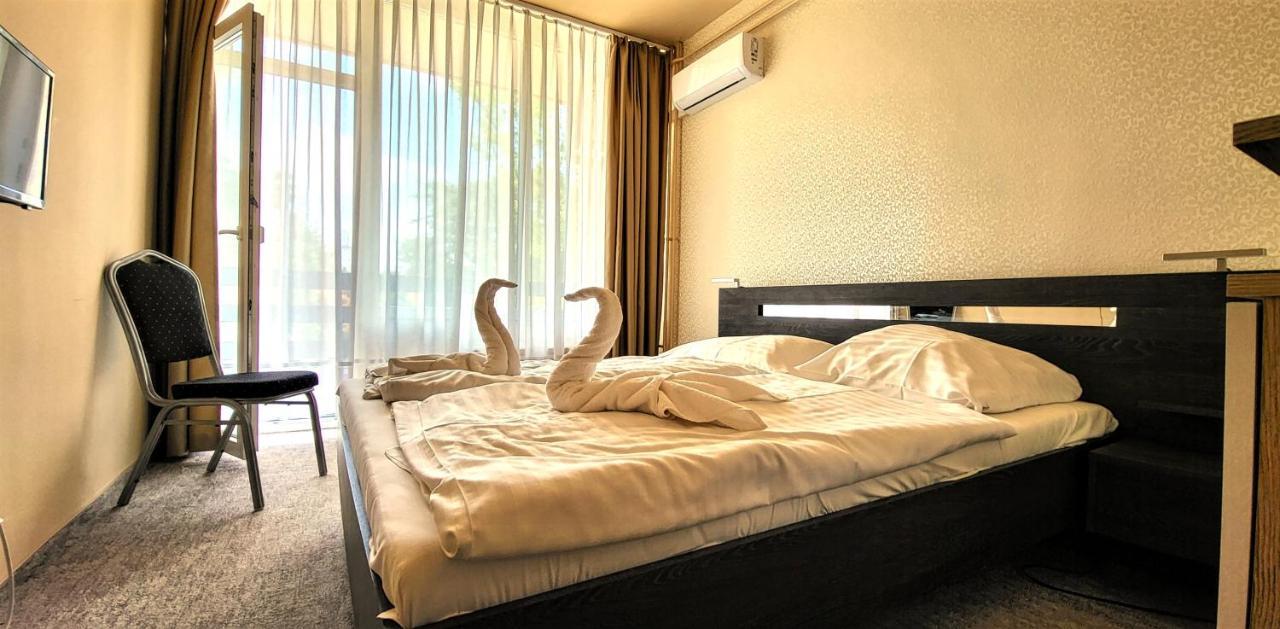Hotel Korona Siofok Dış mekan fotoğraf